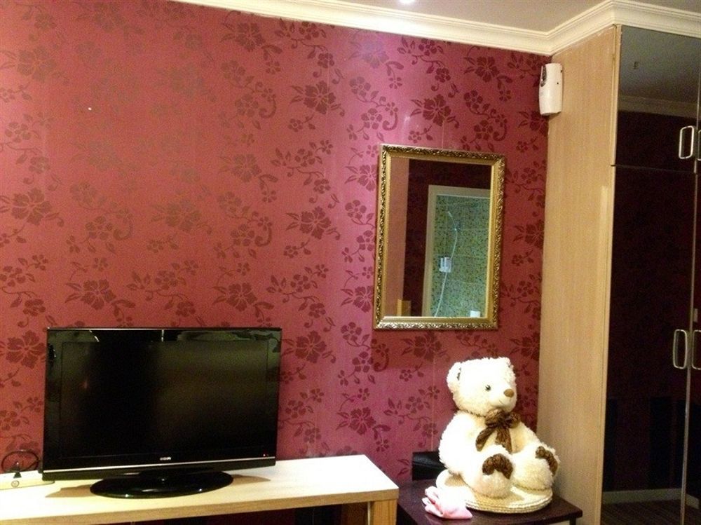Jiujiu Holiday Hotel Shanghai Buitenkant foto